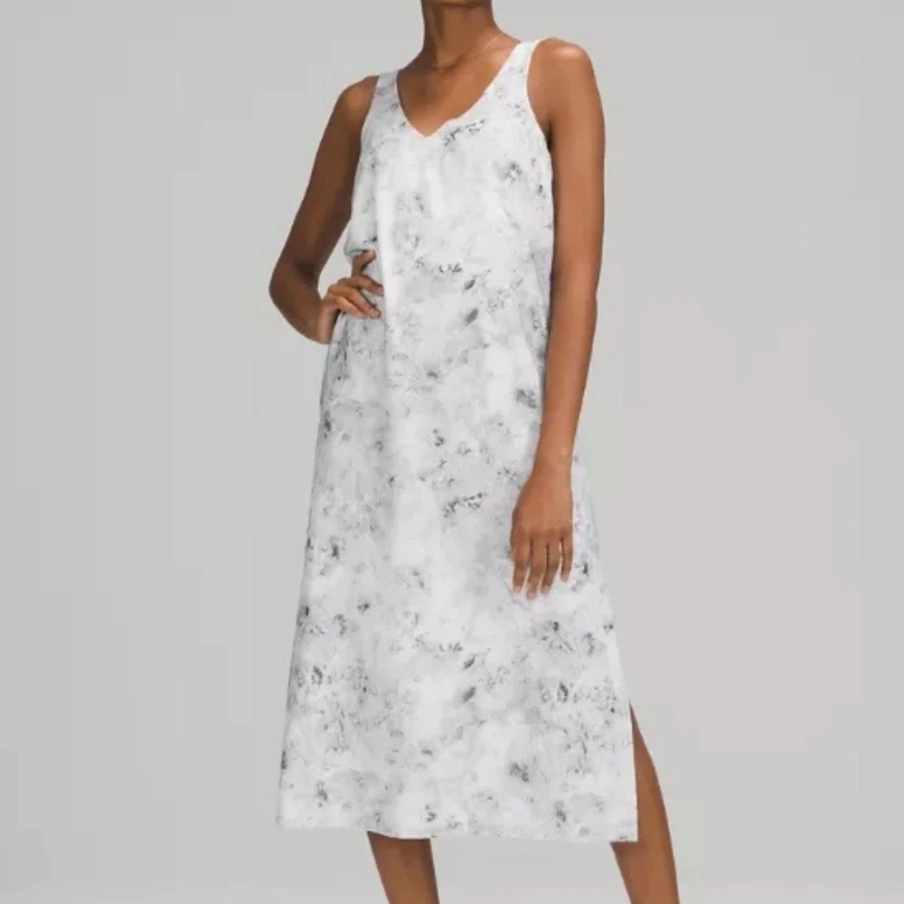 lululemon athletica V-neck Reversible Midi Dress
